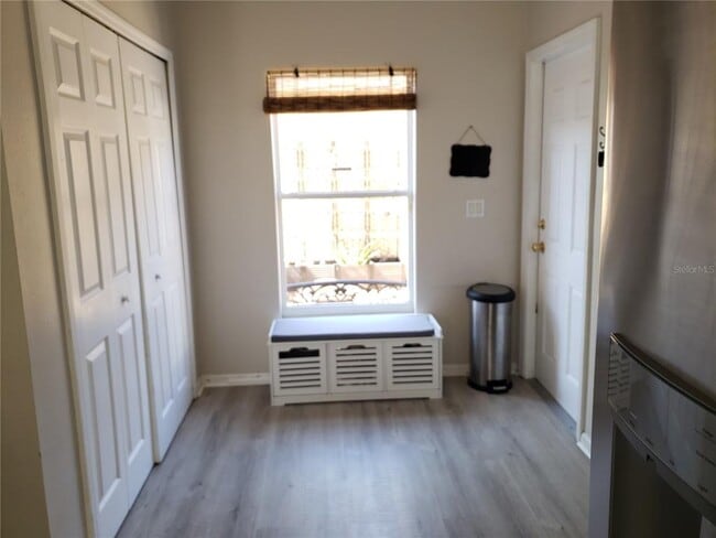 Building Photo - 16530 Cedar Crest Dr