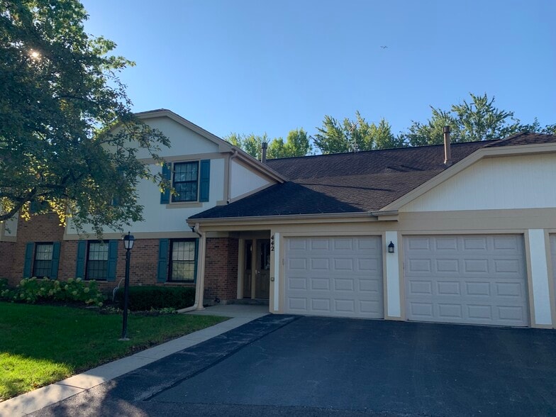 Building Photo - 442 Thornhill Ln