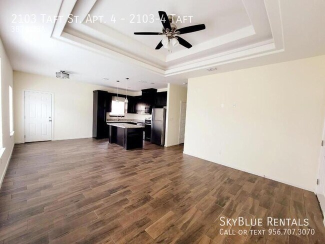 Building Photo - 2103 Taft St