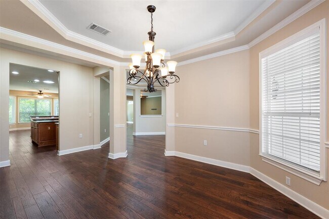 Building Photo - 202 River Rock Dr