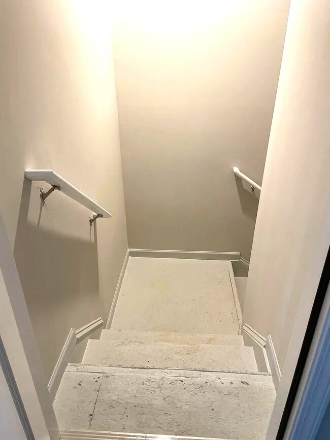 Building Photo - 1377 Elderwood Way