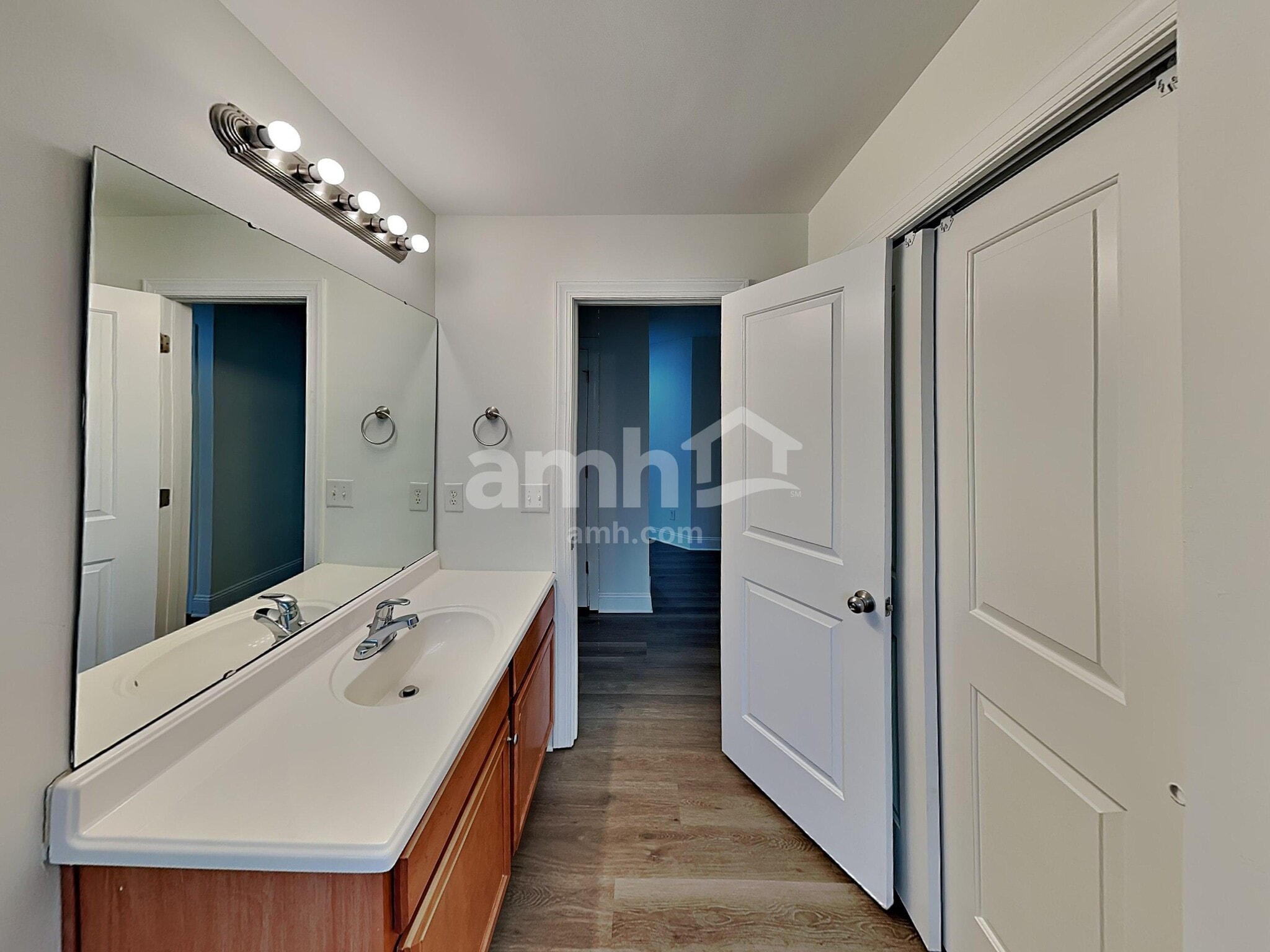 Building Photo - 9126 Dalmeny House Ln