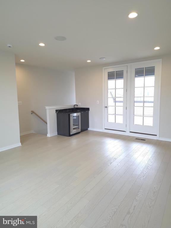 Building Photo - 43433 Wilcox Terrace