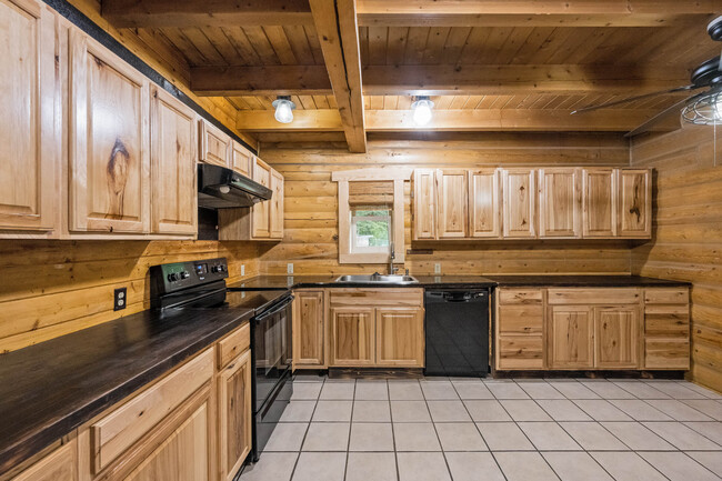 Building Photo - 965 Seawolf Dr