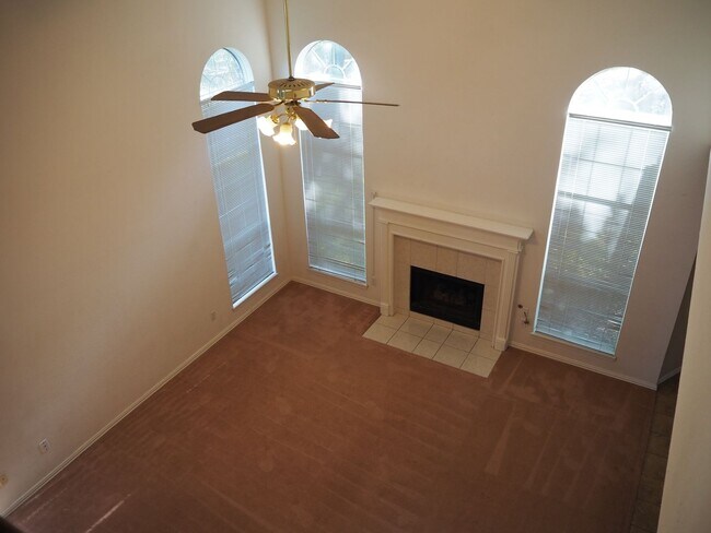 Building Photo - 2105 Friar Ct