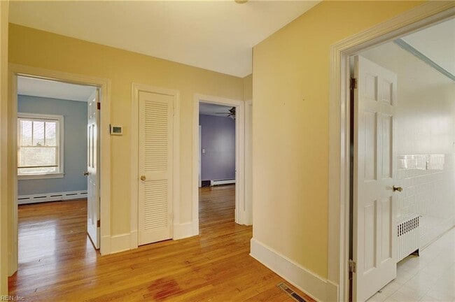 Building Photo - 7439 Lewis Ave