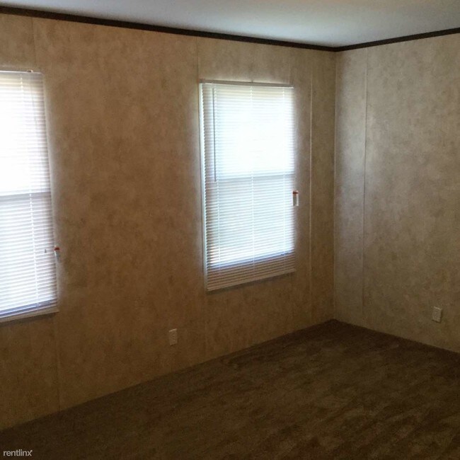 Building Photo - 3 br, 2 bath Mobile Home - Dry Creek Lot #019
