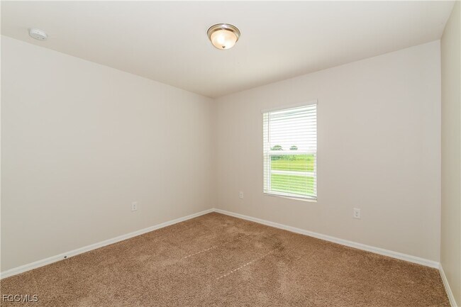 Building Photo - 1444 NW 31st Ave