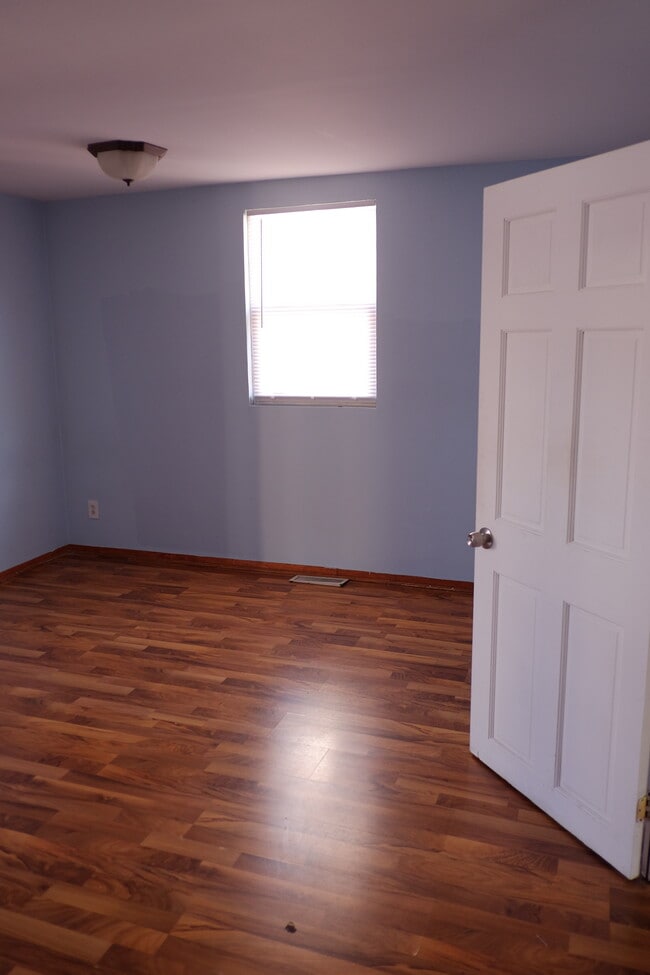 Building Photo - 3525 W Fullerton Ave