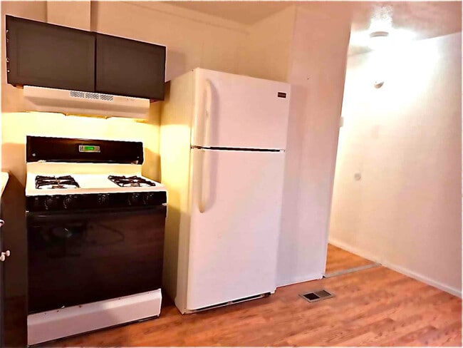 Building Photo - 39 3 Cross Ln