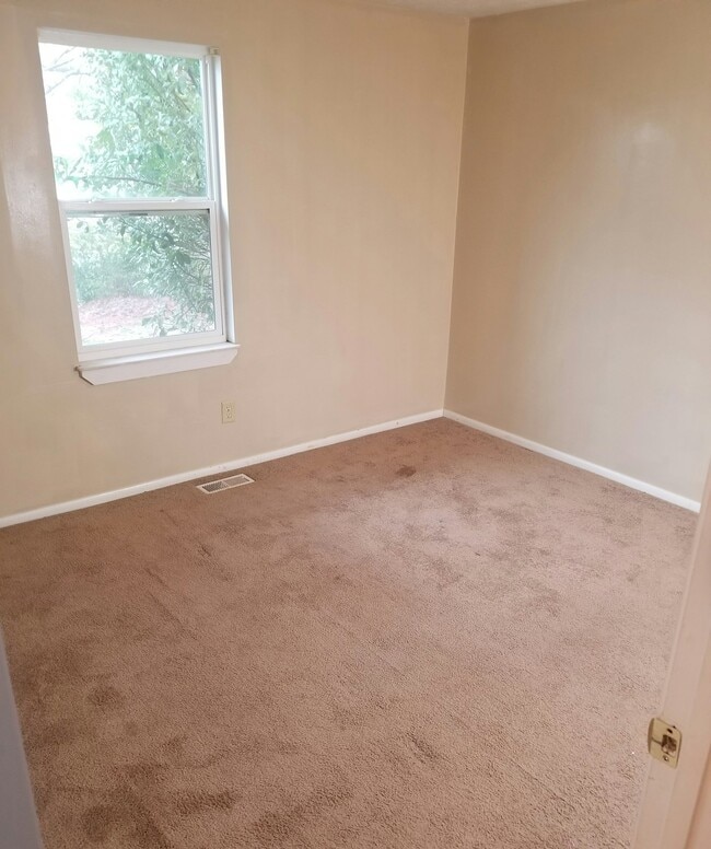 Building Photo - 4705 Midridge Dr