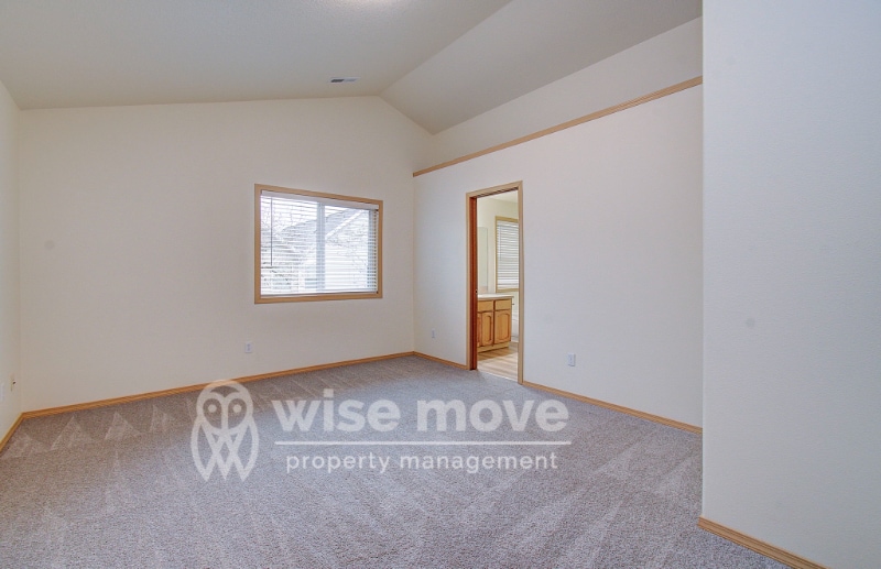 Building Photo - 2119 NE 163rd Ave