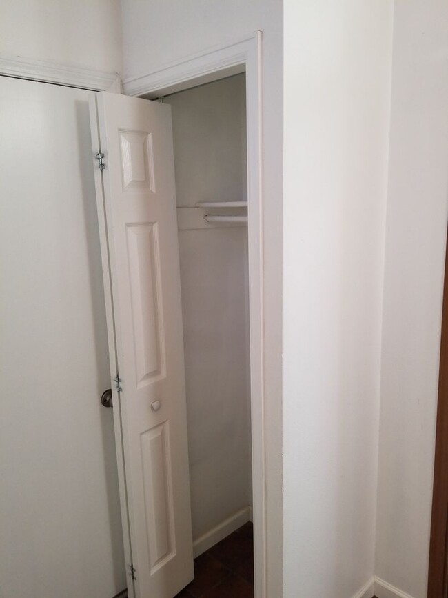 Building Photo - 4B/2B Home with Attached Garage in Longmon...