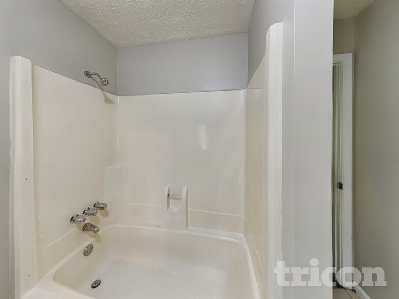 Building Photo - 1029 Peace Dr