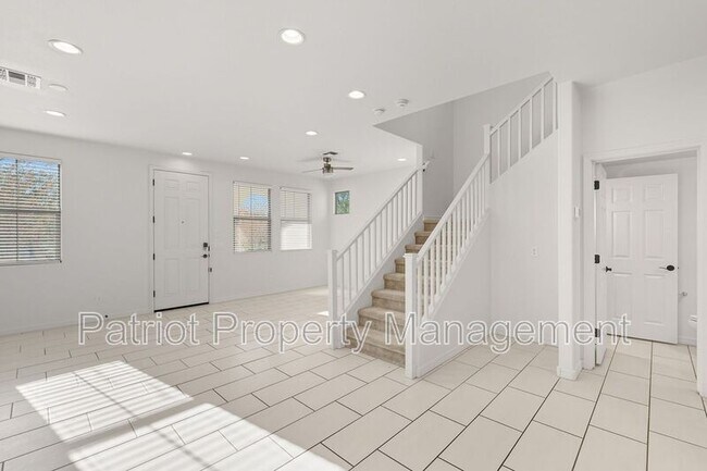 Building Photo - 5821 W Pueblo Ave