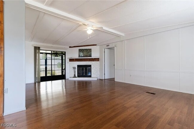 Building Photo - 5370 Country Field Cir