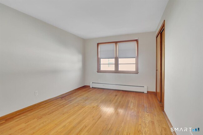 Building Photo - 57 Alanby Dr