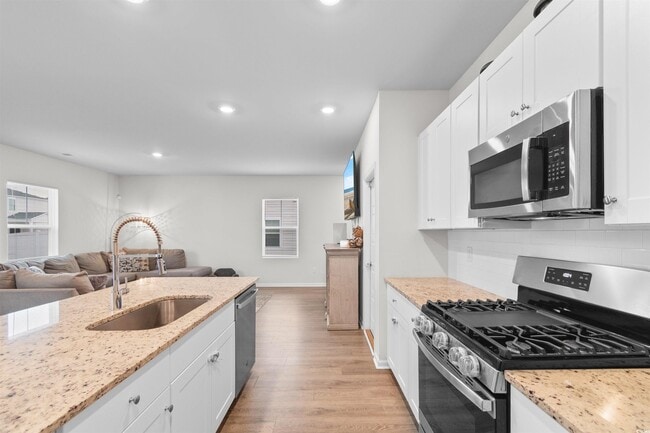 Building Photo - 1057 Saltgrass Way