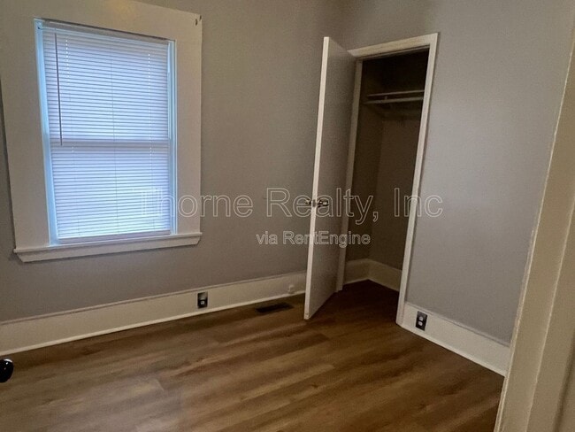 Building Photo - 819 Arlington St