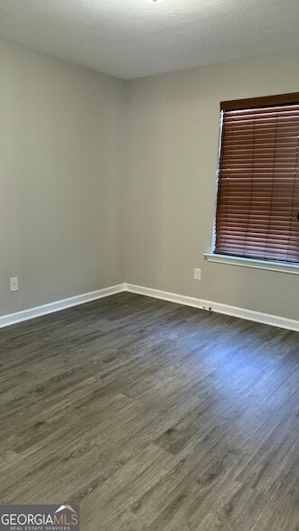 Building Photo - 233 Sunview Dr