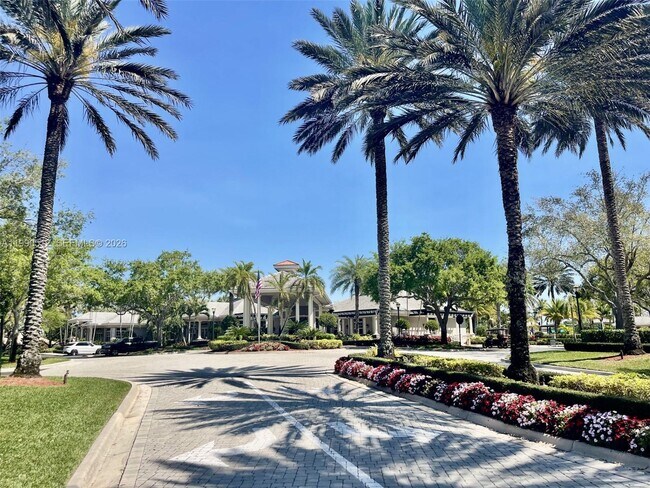 Building Photo - 11289 NW 65th Manor