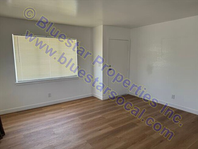 Building Photo - New Listing in Victorville!!!