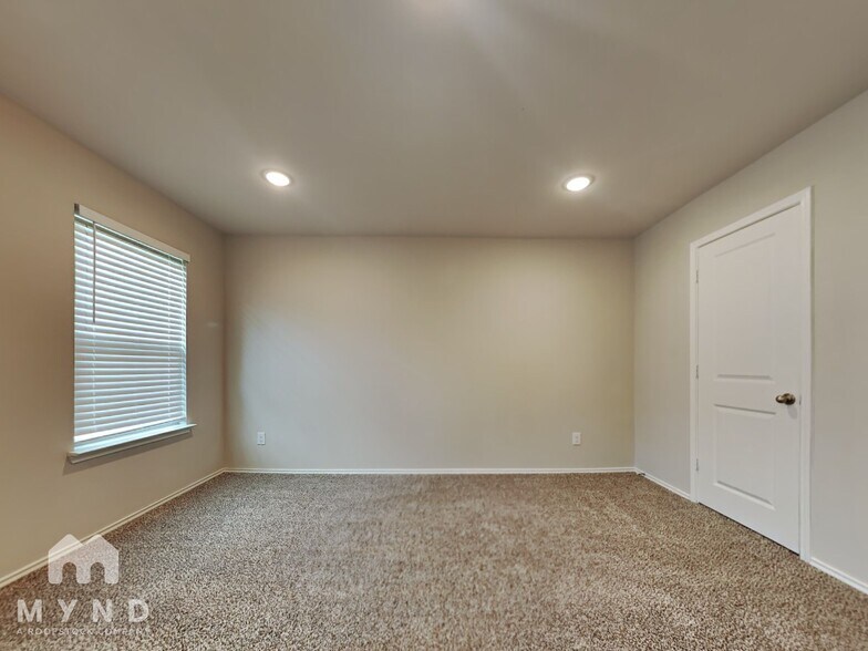 Building Photo - 11731 Miller Cir