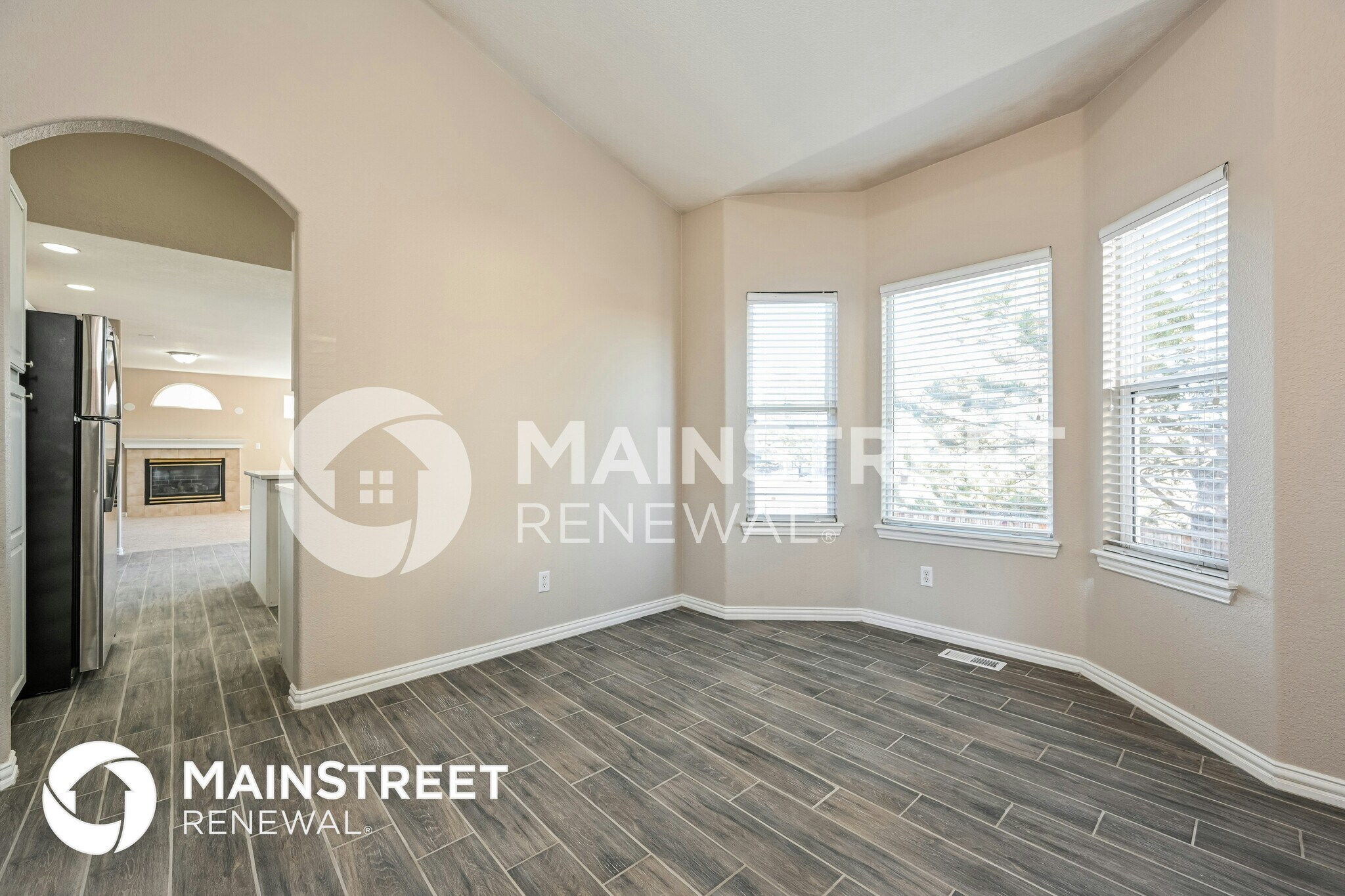 Building Photo - 2911 S Tower Way