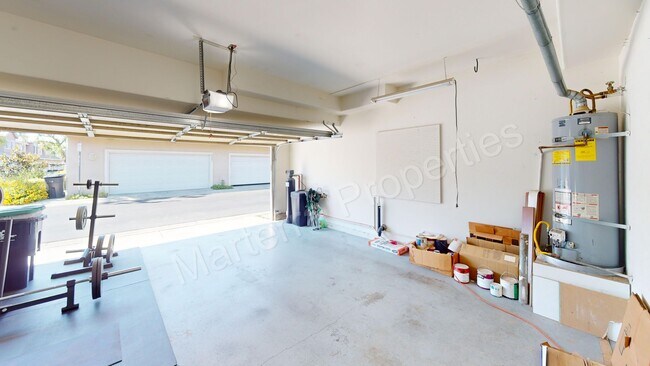 Building Photo - 8406 E Durango Way
