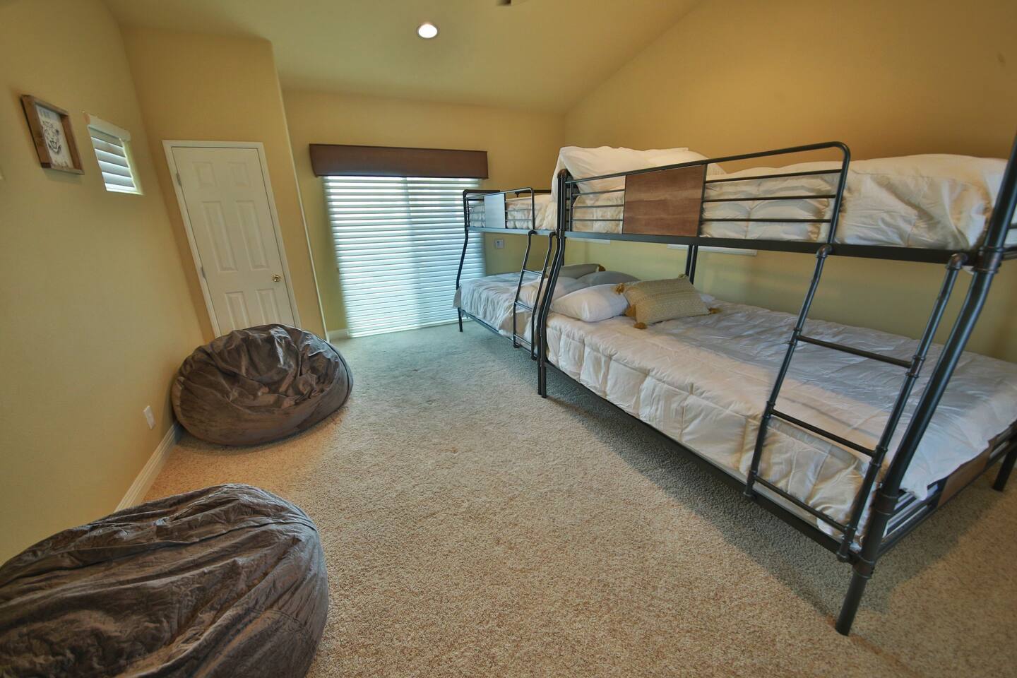 Building Photo - 80740 Indian Springs Dr