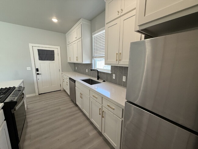 Primary Photo - 2 Bedroom Townhouse in OKC