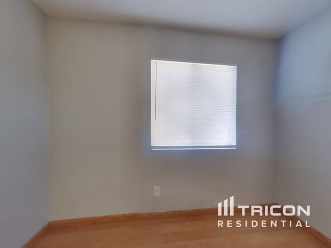 Building Photo - 9027 Warm Springs Cir