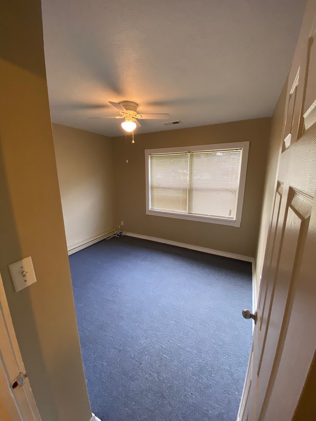 Building Photo - 112 Belmont Dr