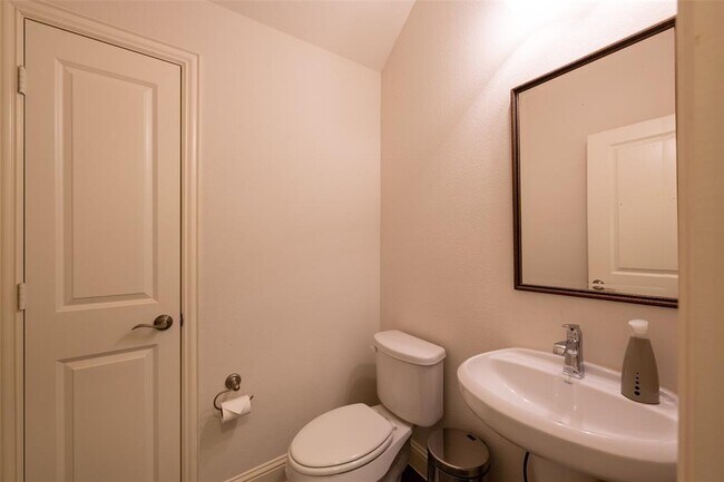 Building Photo - 7417 Chief Spotted Tail Dr