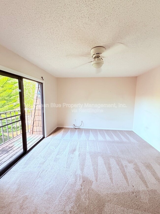 Building Photo - 15436 E Pond Woods Dr