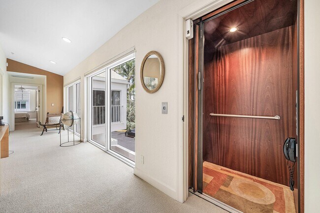 Building Photo - 2115 S Ocean Blvd