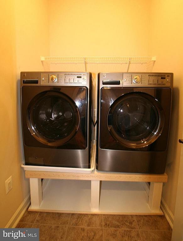 Washer/Dryer in Unit - 553 Deep Creek Vw