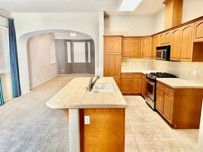 Building Photo - 4048 W Apple Tree Ln