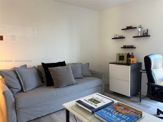 Building Photo - 20355 NE 34th Ct