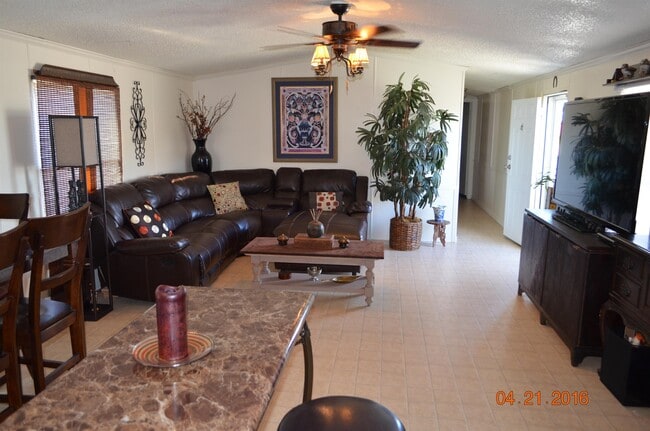Building Photo - 1105 N Lamesa Rd