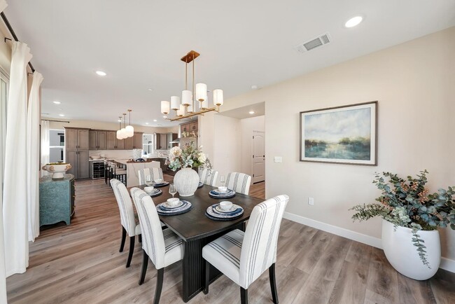 Building Photo - 2133 West Dr