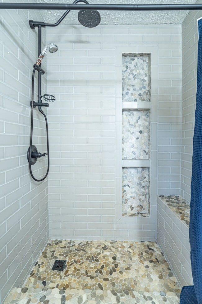 Building Photo - 4375 Park St