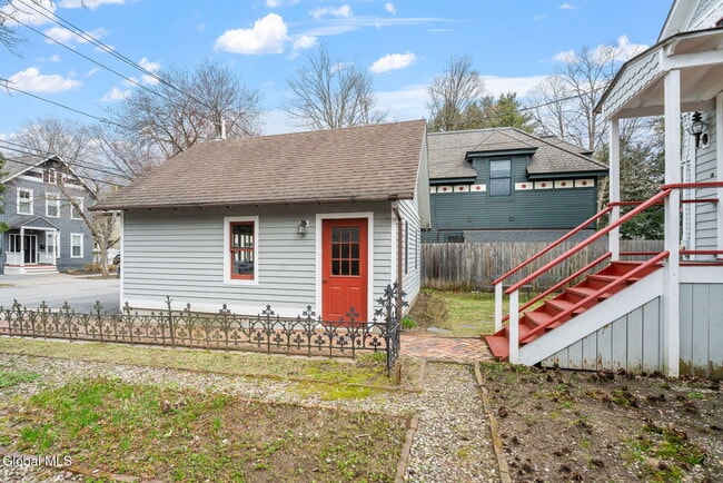 Building Photo - 69 Union Ave