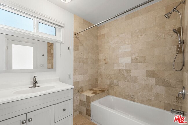 Building Photo - 2031 Glendon Ave