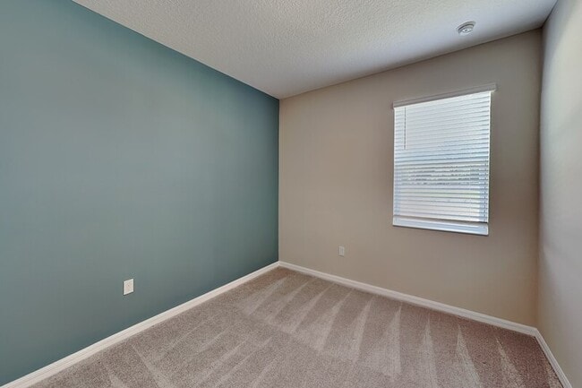 Building Photo - 805 Lemon Ave