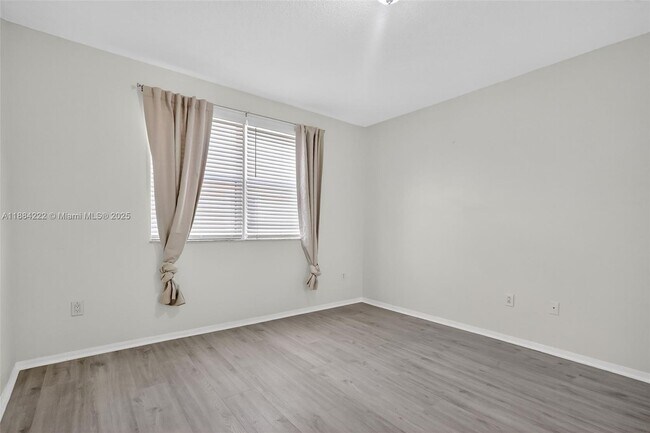 Building Photo - 8425 NW 141st Terrace