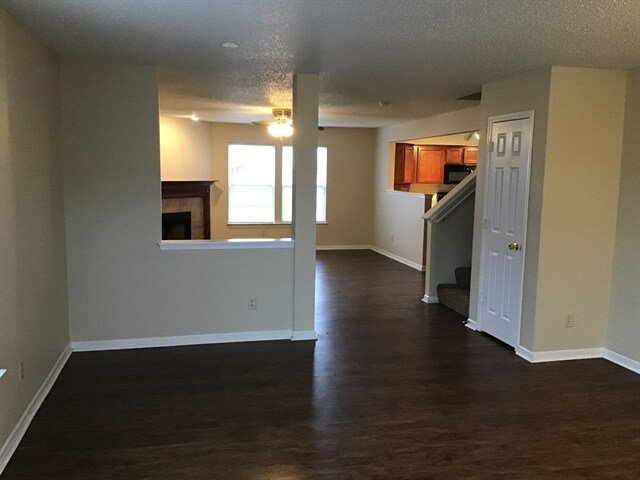 Building Photo - 5532 Floating Leaf Dr