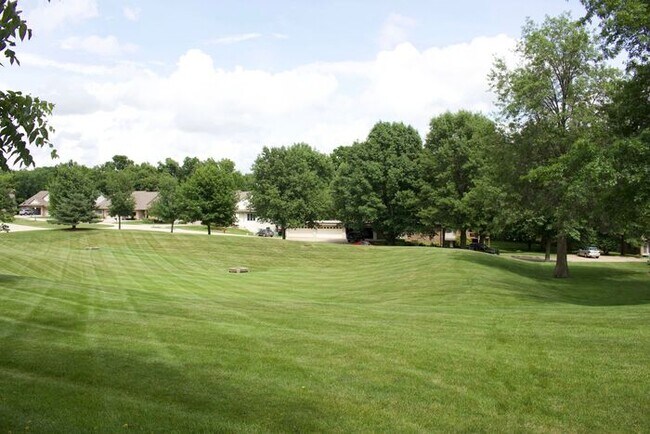 Building Photo - $1,150 | 1 Bedroom, 1 Bathroom Condo | Designed for Ages 55+ | PET Friendly* | Available for Augu...