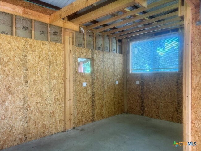 Building Photo - 2429 Nickelback Dr