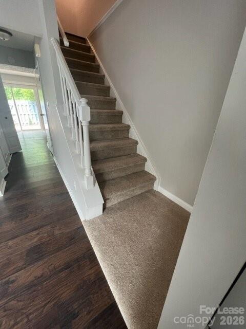 Building Photo - 7618 Holly Grove Ct